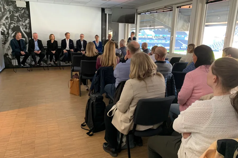 The six NorTrials centre leads and the audience