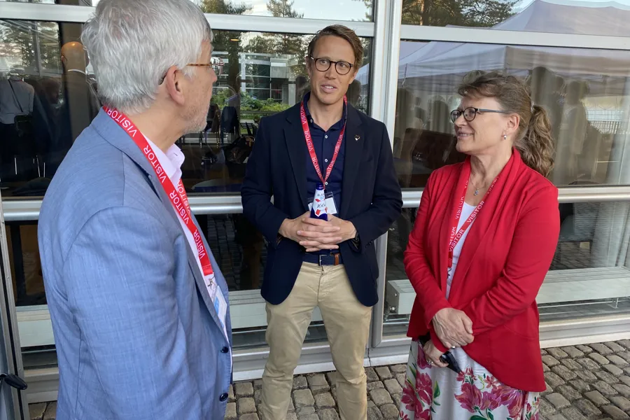 Samtale mellom Peder L Myhre, Åslaug Helland og Dr. Emanuel Trabuco