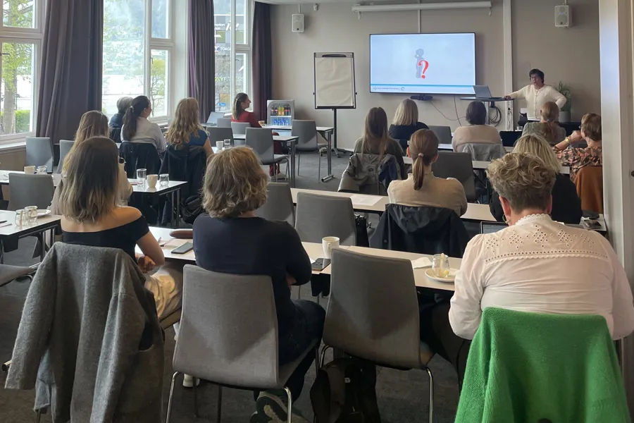 Deltakere på seminar